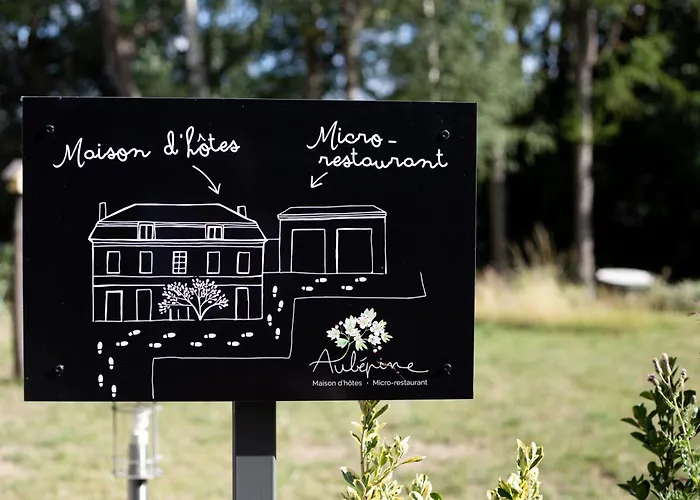 Aubepine Bed & Breakfast 3*